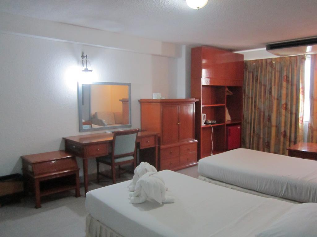 Lopburi Inn Hotel Bilik gambar