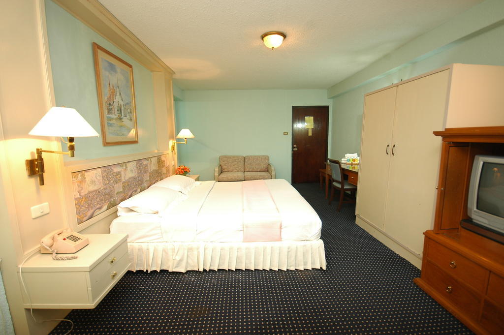 Lopburi Inn Hotel Bilik gambar