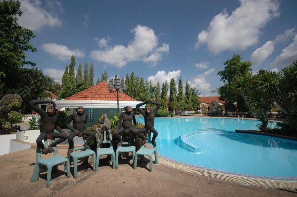 Lopburi Inn Hotel Luaran gambar